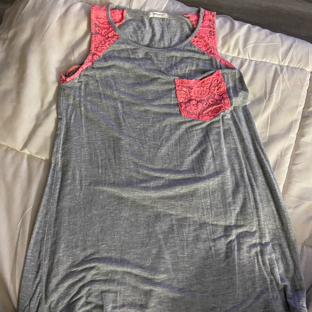 Women’s grey and pink tank top.